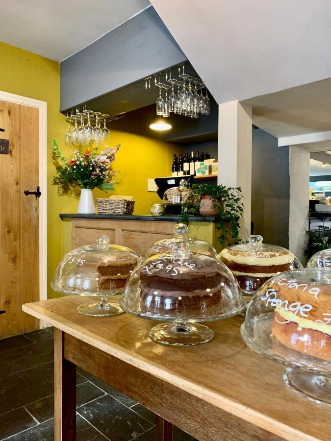 Blas At Fronlas Cafe - The Heart Of Newport Ньюпорт Екстер'єр фото